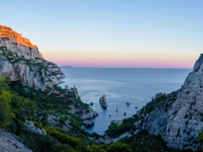 青岛崂山是青岛的一座著名的风景名